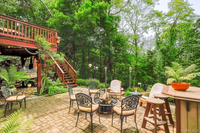107 Scenic Drive W, Croton-on-hudson, NY 10520