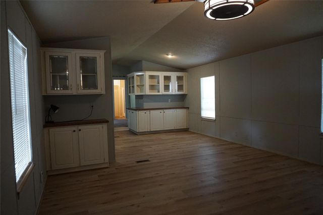 8786 Scarlet Oak, Willis, TX 77318
