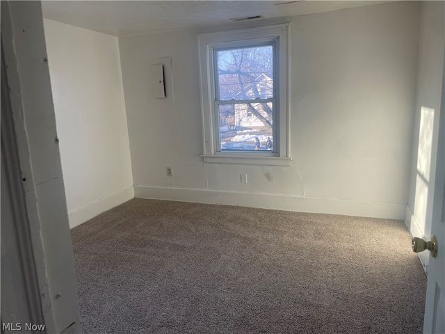 958 E Wilbeth Road Upper, Akron, OH 44306