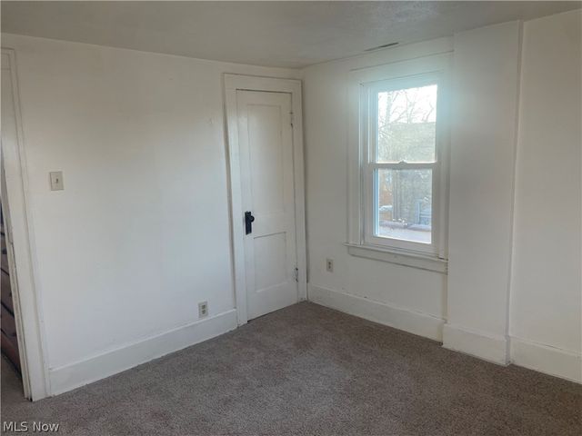 958 E Wilbeth Road Upper, Akron, OH 44306