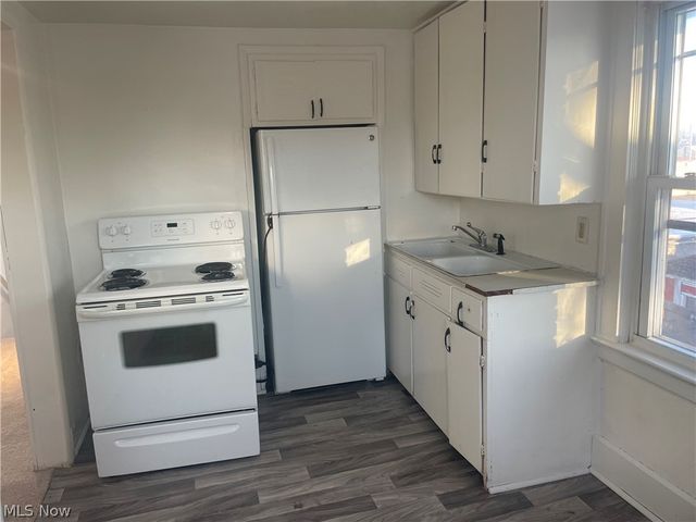 958 E Wilbeth Road Upper, Akron, OH 44306