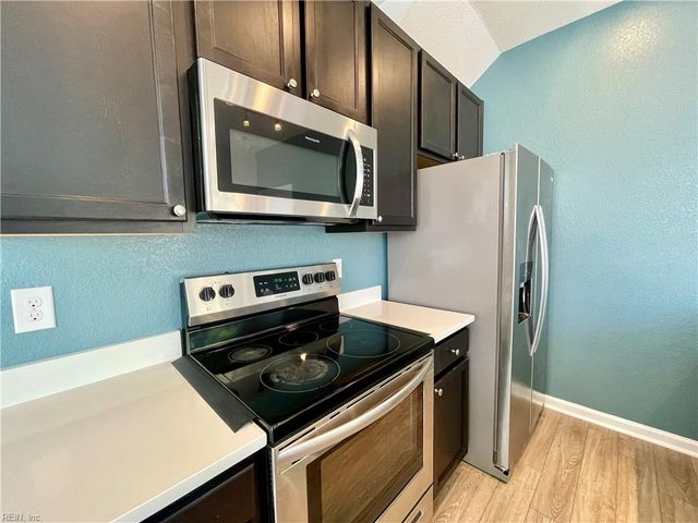 2840 Baldwin DR, Chesapeake, VA 23321