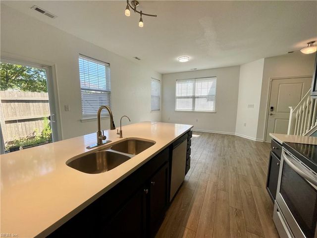 2840 Baldwin DR, Chesapeake, VA 23321
