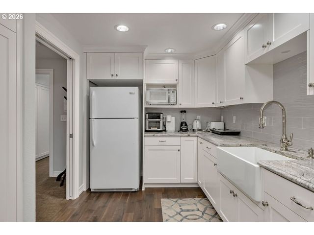 7202 Se KING Rd, Milwaukie, OR 97222