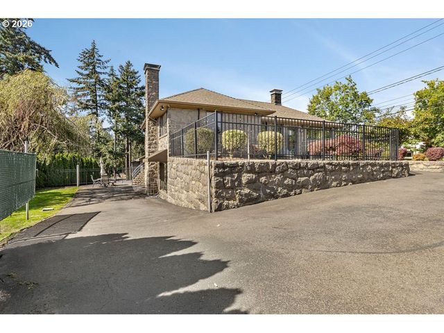 7202 Se KING Rd, Milwaukie, OR 97222