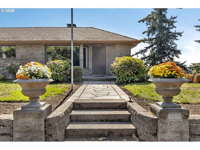 7202 Se KING Rd, Milwaukie, OR 97222