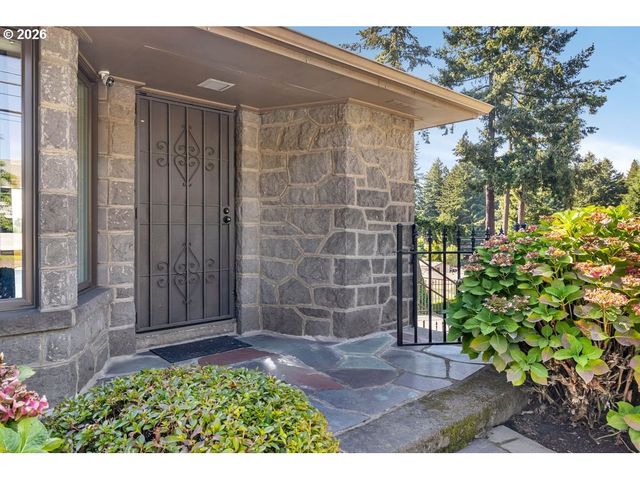 7202 Se KING Rd, Milwaukie, OR 97222