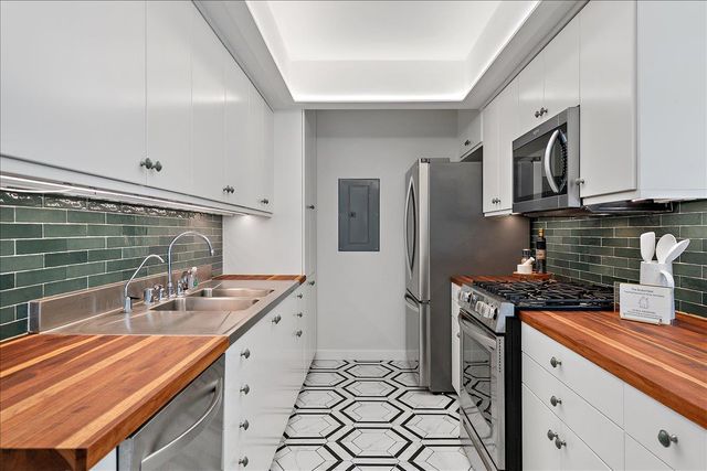 7094 Indian Wells Court, San Jose, CA 95139