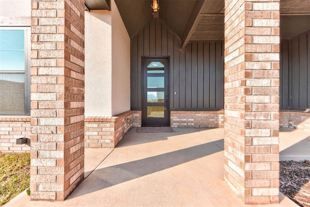 2441 Hawks Haven Drive, Guthrie, OK 73044