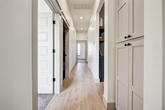 2441 Hawks Haven Drive, Guthrie, OK 73044