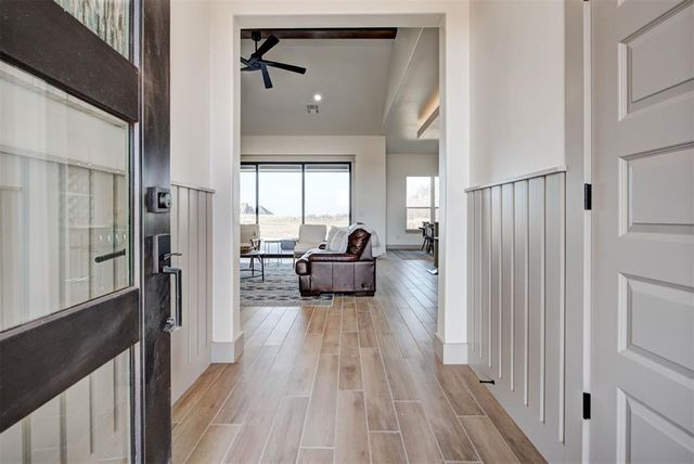 2441 Hawks Haven Drive, Guthrie, OK 73044