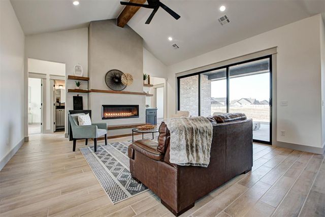 2441 Hawks Haven Drive, Guthrie, OK 73044