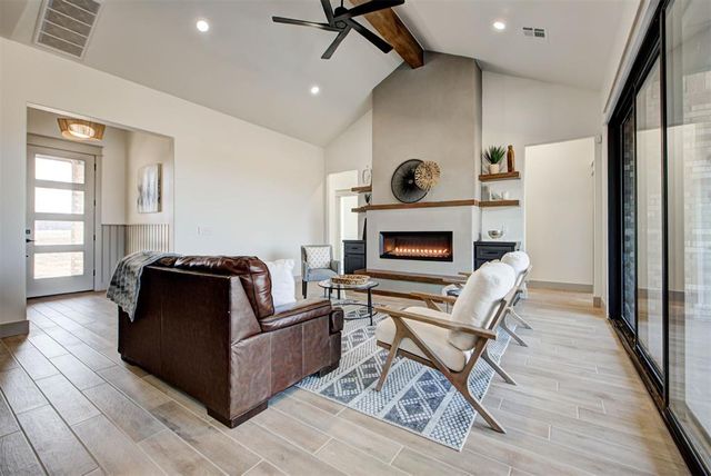 2441 Hawks Haven Drive, Guthrie, OK 73044