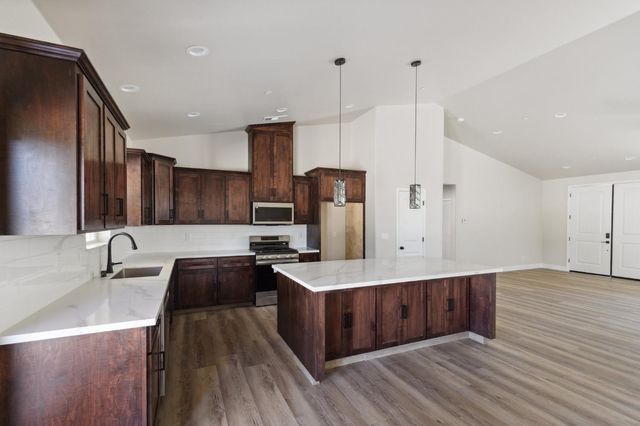 31007 Revis Road, Coarsegold, CA 93614