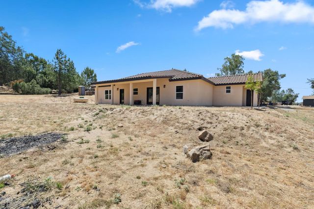 31007 Revis Road, Coarsegold, CA 93614