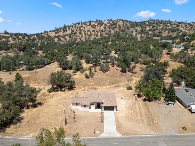 31007 Revis Road, Coarsegold, CA 93614