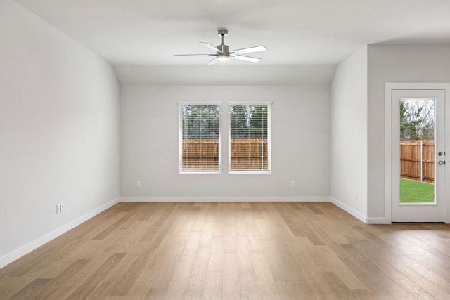 428 Hundred Acre Drive, Waxahachie, TX 75165