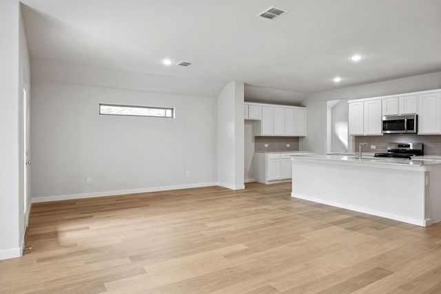 428 Hundred Acre Drive, Waxahachie, TX 75165