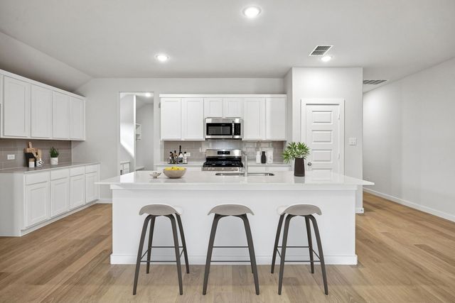 428 Hundred Acre Drive, Waxahachie, TX 75165