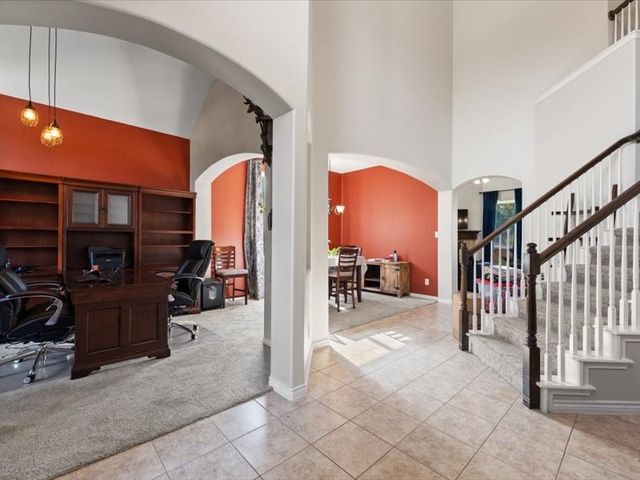 654 Plum Drive, Burleson, TX 76028