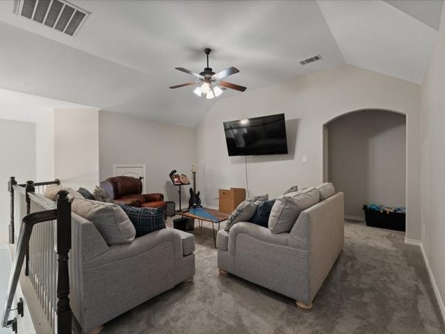 654 Plum Drive, Burleson, TX 76028