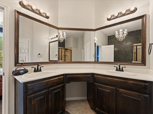 654 Plum Drive, Burleson, TX 76028
