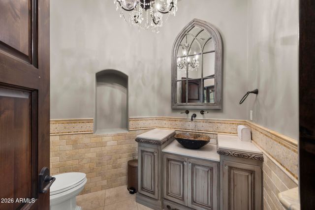 6202 E TURQUOISE Avenue, Paradise Valley, AZ 85253