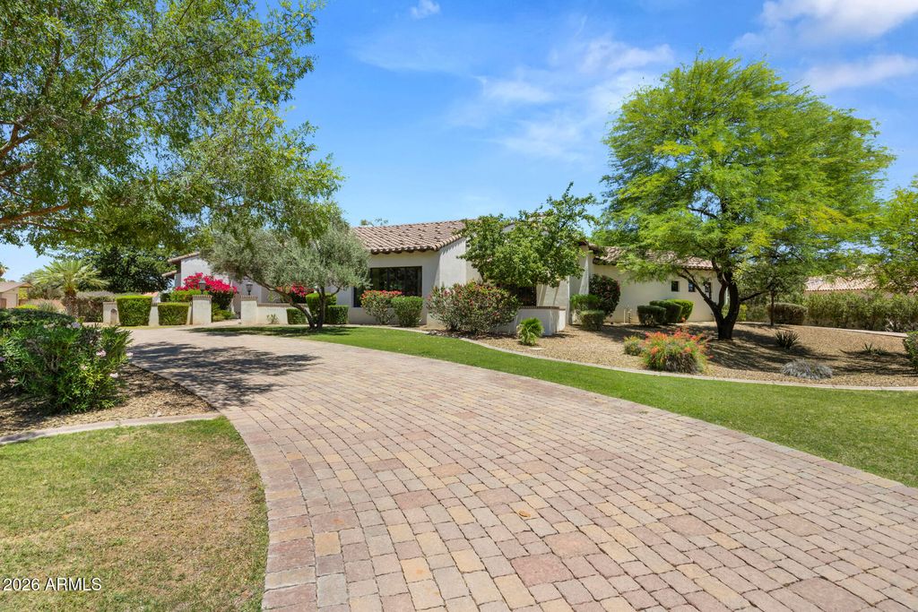 6202 E TURQUOISE Avenue, Paradise Valley, AZ 85253 — photo 3