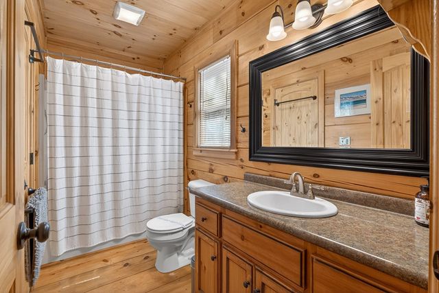 122 N Moreland Drive, Cherry Log, GA 30522