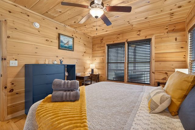 122 N Moreland Drive, Cherry Log, GA 30522