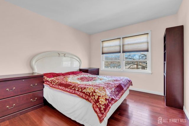 22 Ellison Avenue, Edison, NJ 08820