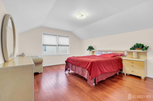 22 Ellison Avenue, Edison, NJ 08820