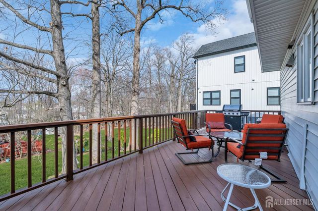 22 Ellison Avenue, Edison, NJ 08820