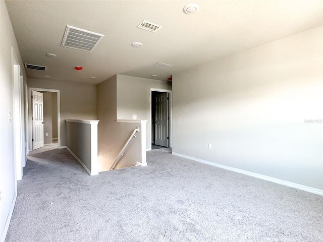 484 SUN WARBLER WAY, St Cloud, FL 34771