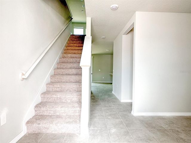 484 SUN WARBLER WAY, St Cloud, FL 34771