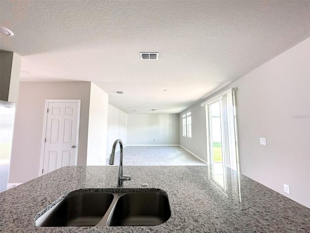 484 SUN WARBLER WAY, St Cloud, FL 34771