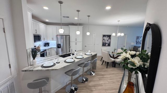 2511 W Queen Creek Road Unit 173, Chandler, AZ 85248