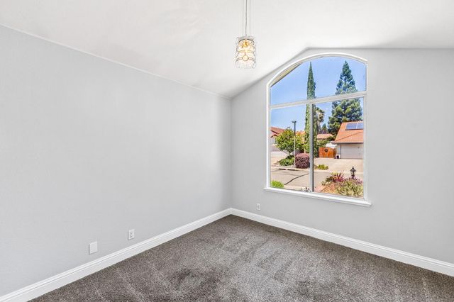 108 Burwood Way, Folsom, CA 95630