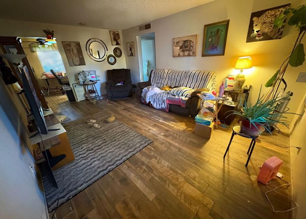 3095 W Bellaire Way, Fresno, CA 93722