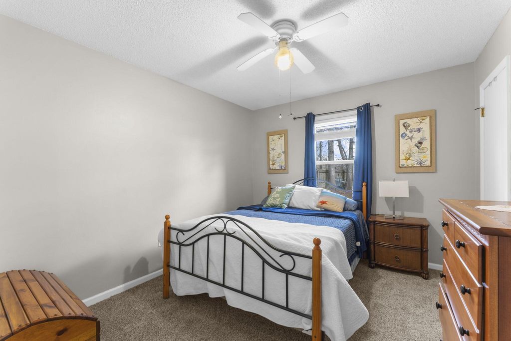 Image 15 of property listing at 411 Indian Drive, Summerville, SC 29486