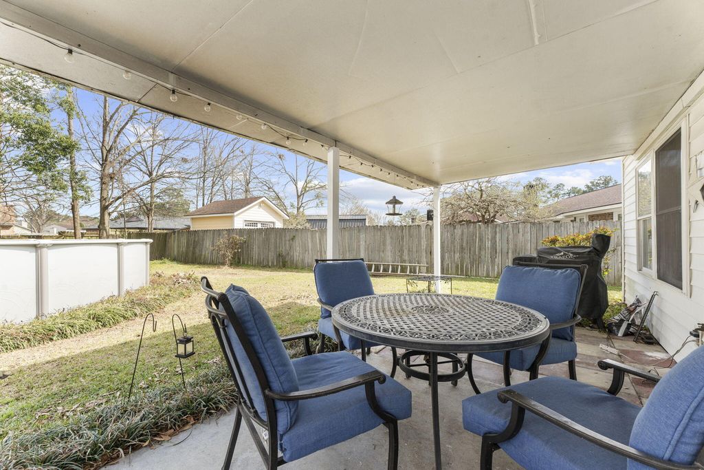 Image 29 of property listing at 411 Indian Drive, Summerville, SC 29486