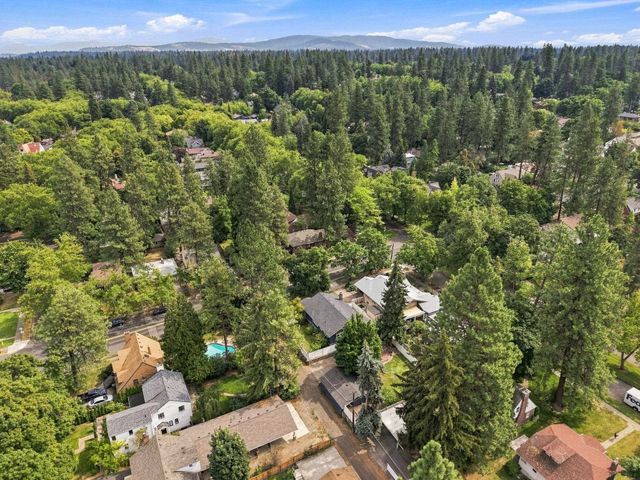 2020 S LINCOLN St, Spokane, WA 99203