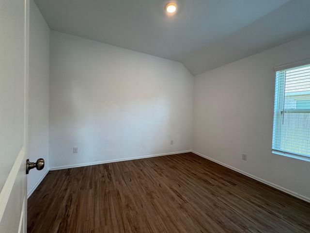 9915 Highland Harvest Drive, Baytown, TX 77521