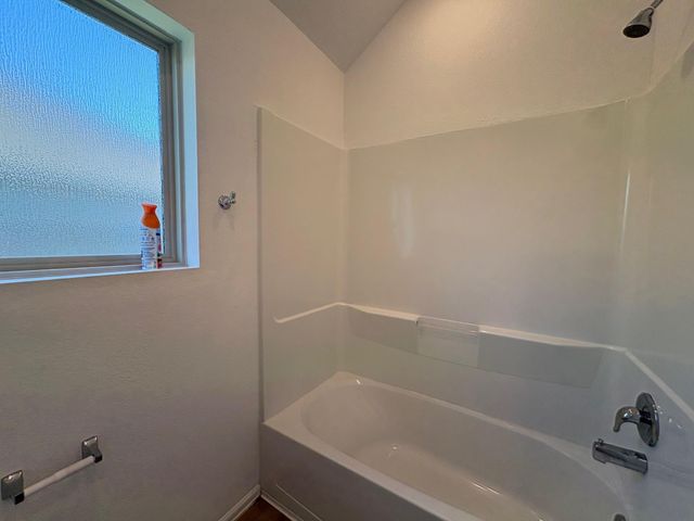 9915 Highland Harvest Drive, Baytown, TX 77521