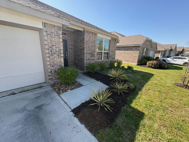 9915 Highland Harvest Drive, Baytown, TX 77521