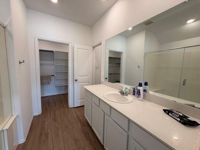 9915 Highland Harvest Drive, Baytown, TX 77521