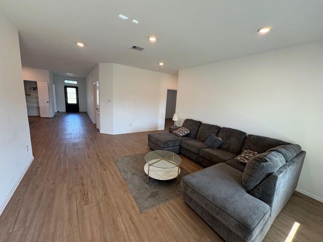 9915 Highland Harvest Drive, Baytown, TX 77521