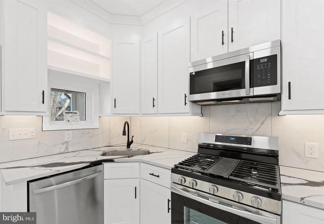 128 W INGHAM AVE, Trenton, NJ 08618