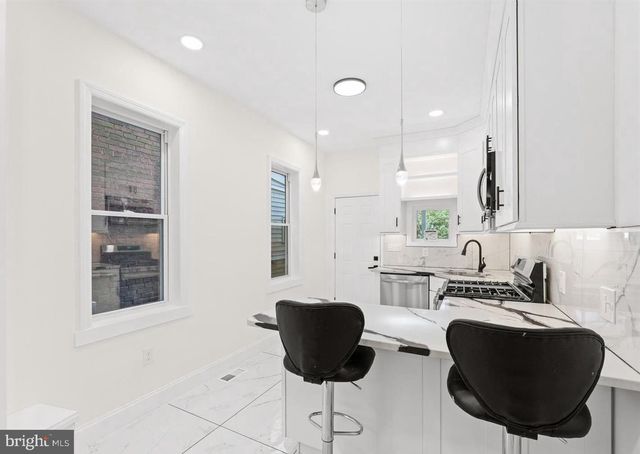 128 W INGHAM AVE, Trenton, NJ 08618