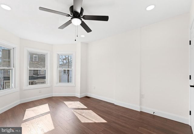 128 W INGHAM AVE, Trenton, NJ 08618